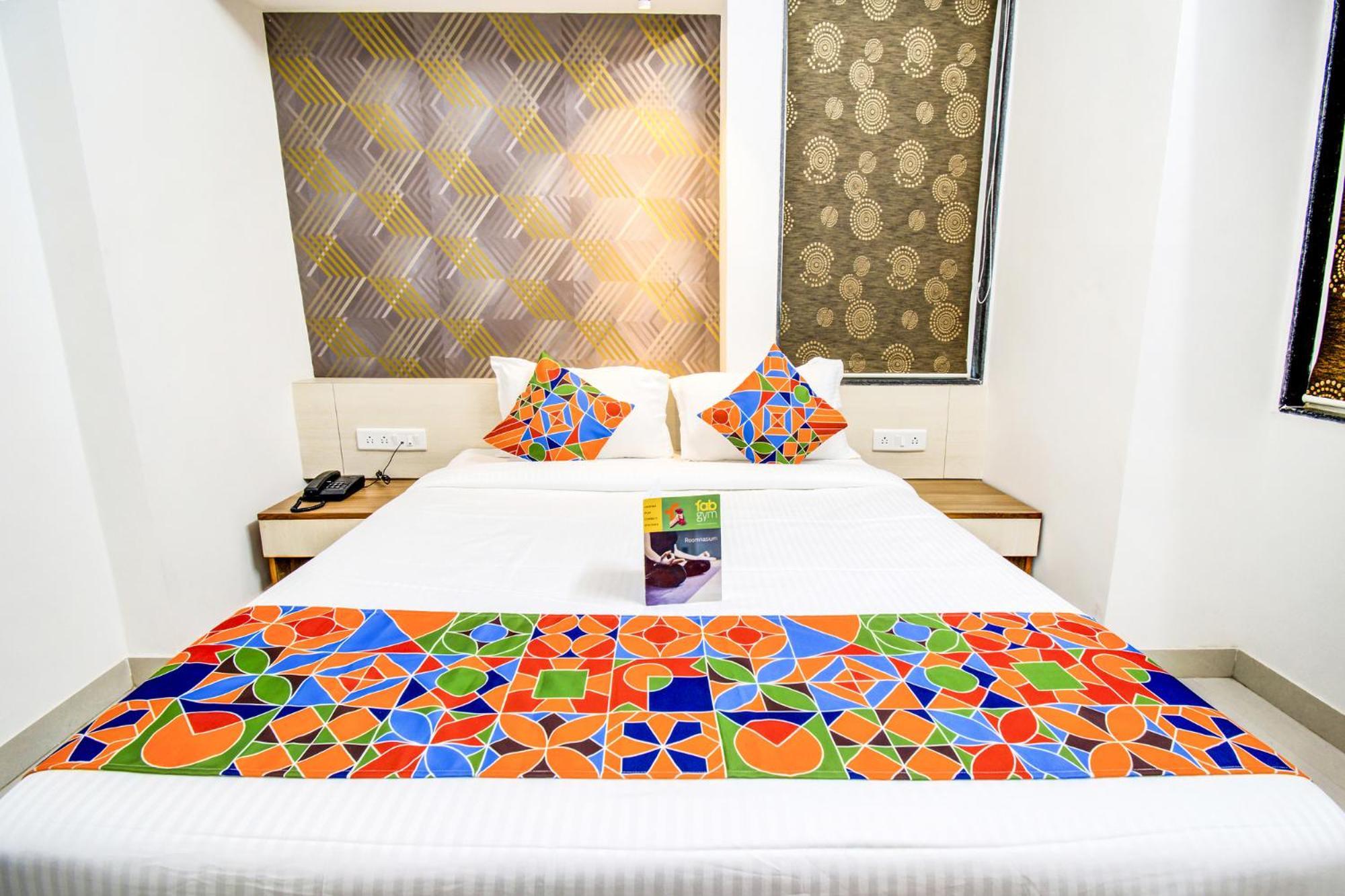 Fabexpress Marvel Bliss - Nr Trump Towers Pune Esterno foto
