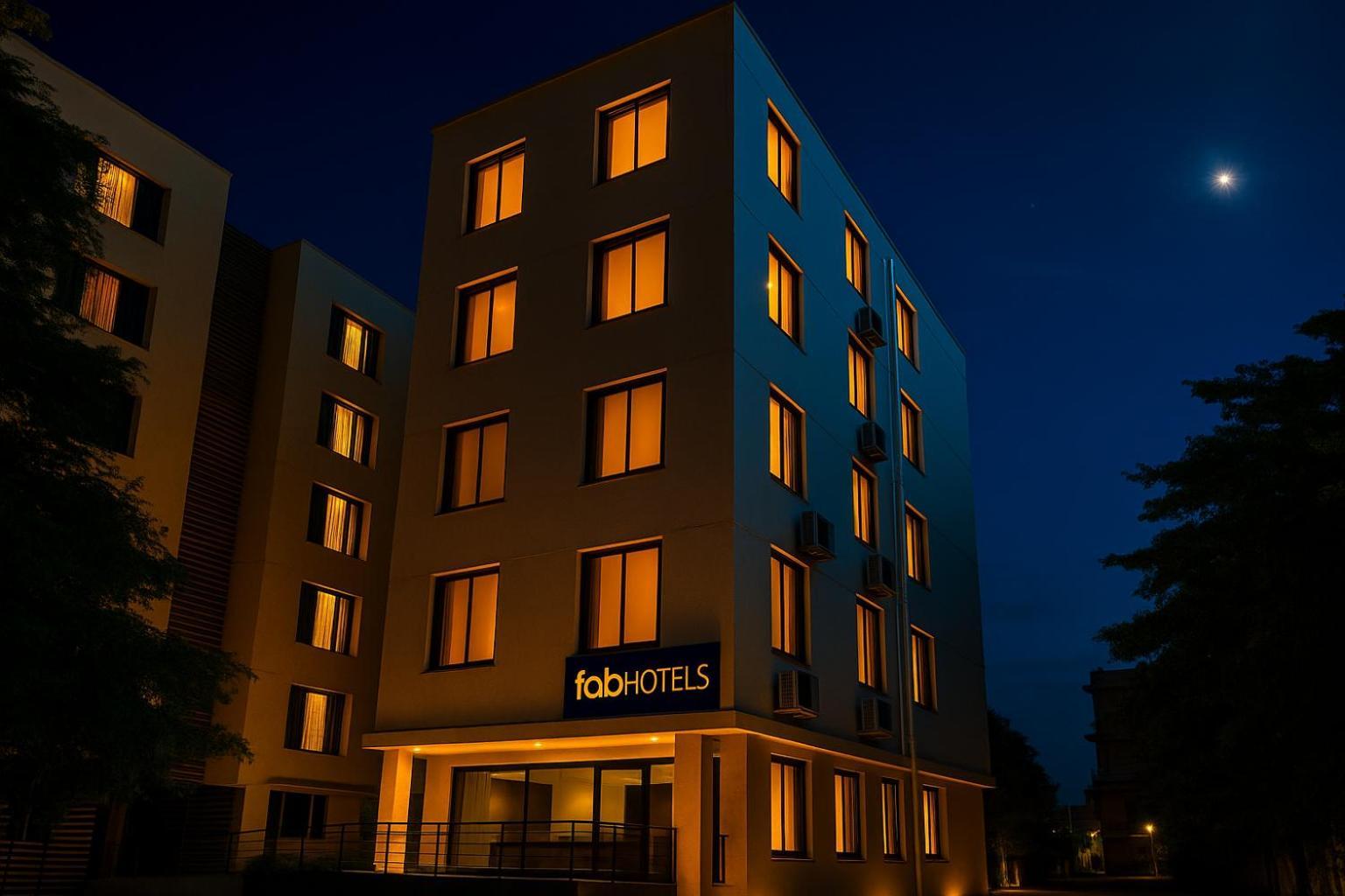Fabexpress Marvel Bliss - Nr Trump Towers Pune Esterno foto